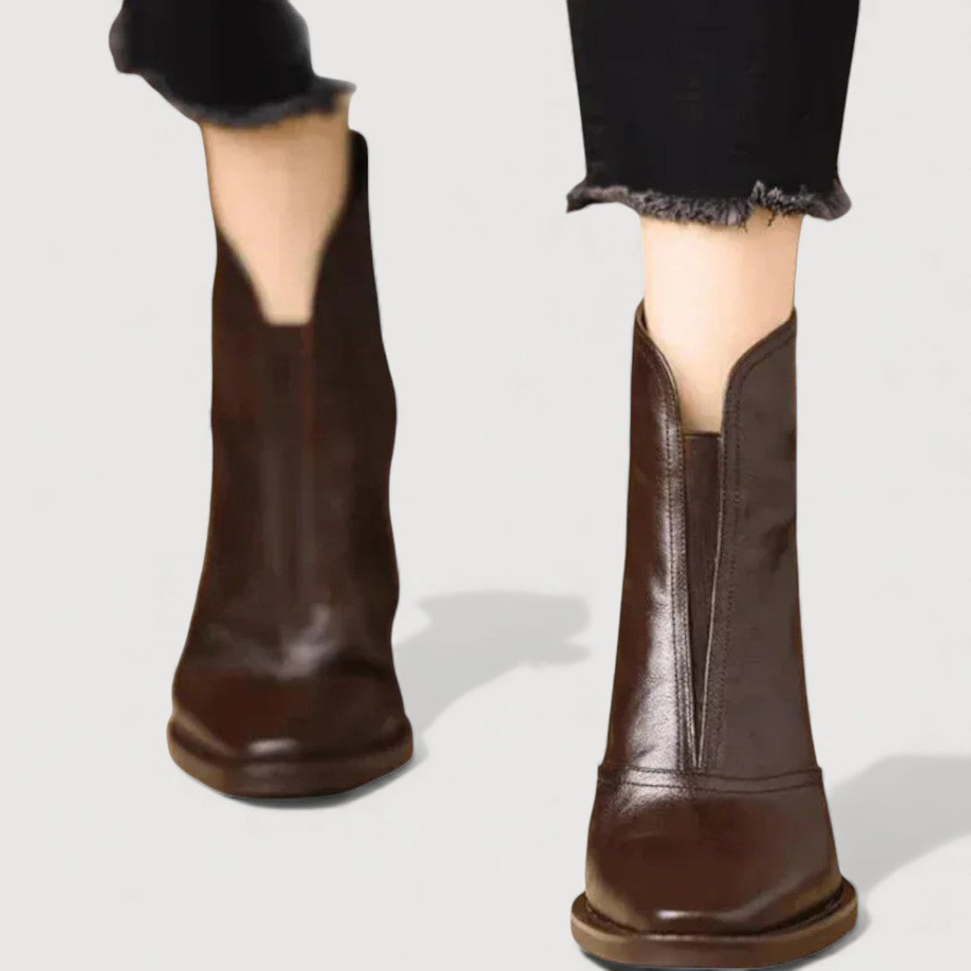 LARAINE – ELEGANT ANKLE BOOTS