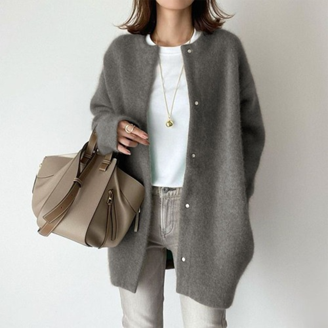 Chloé - Elegant Cashmere Cardigan