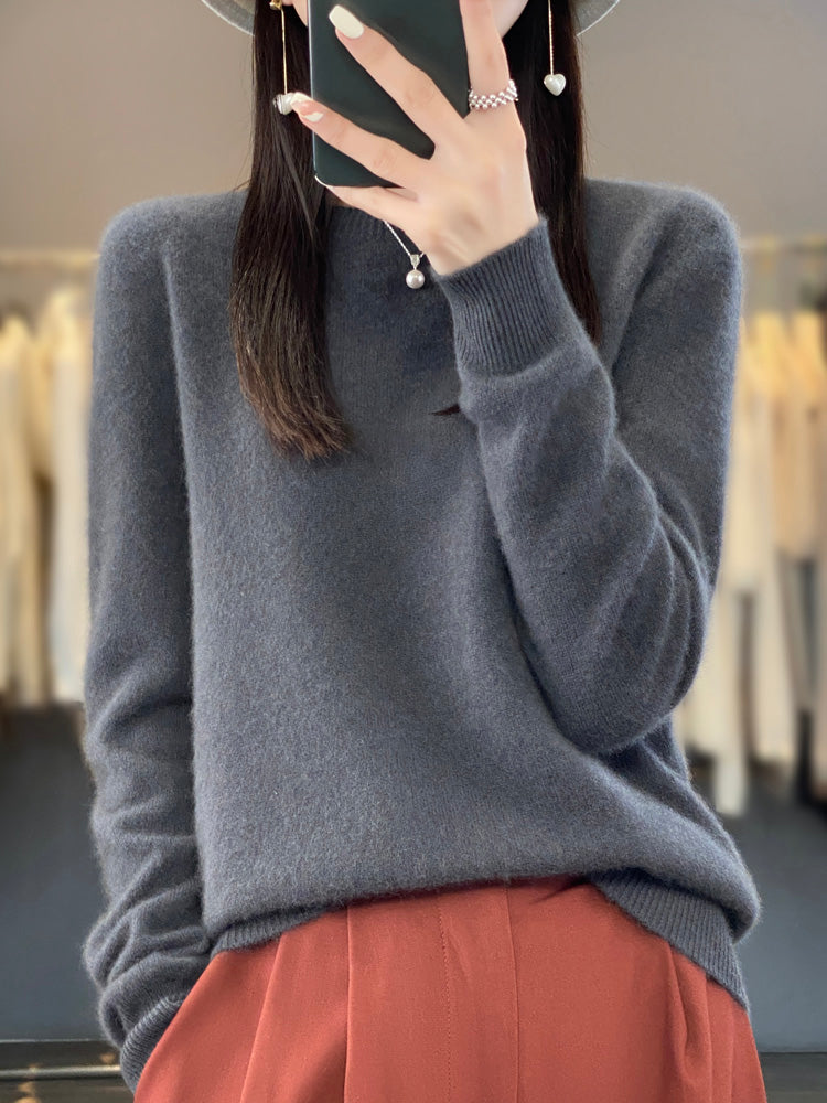 Anette - Trendy and Comfortable Sweater